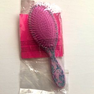Lilly Pulitzer hairbrush